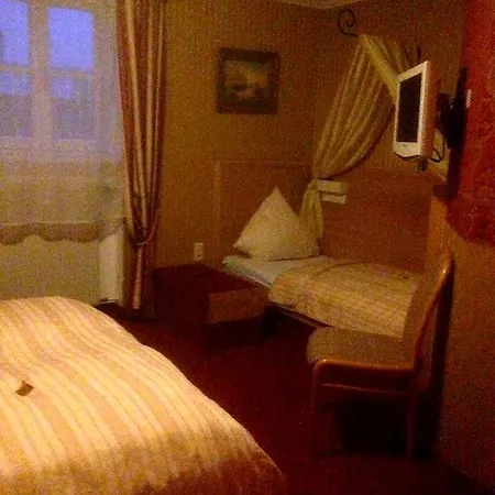 Turmhotel Otel 3*