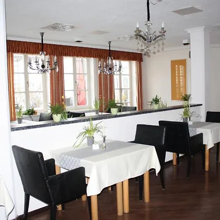Otel Turmhotel 3*